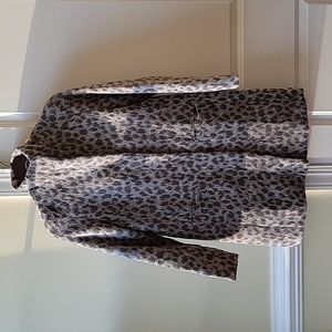 Old Navy Ladies cheetah print fuzzy coat size XS